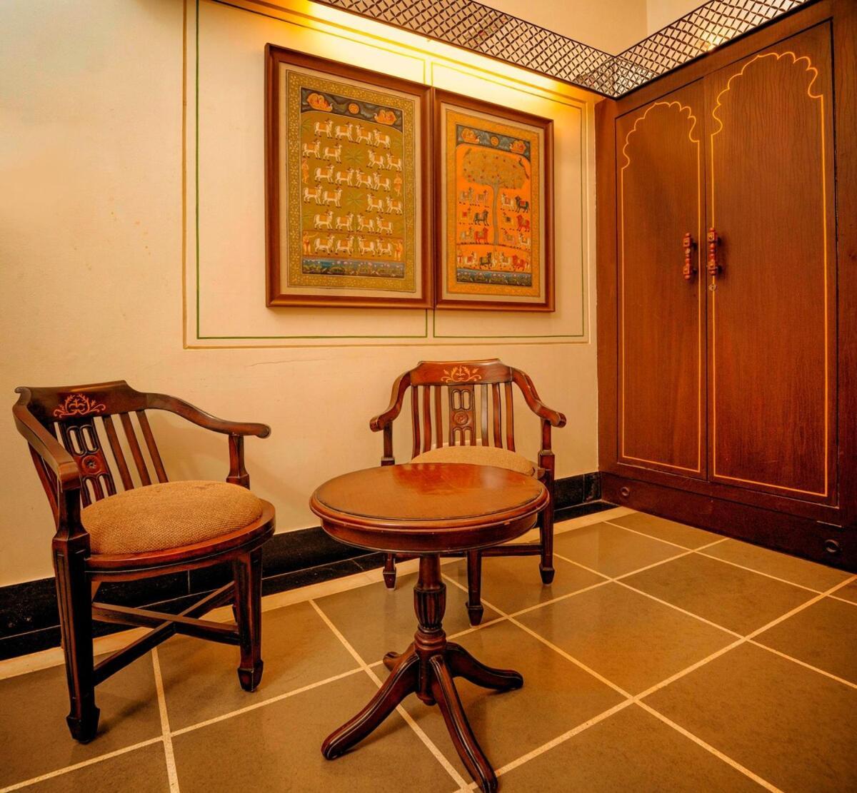 Santosh Villa - The House Of Antiques And Art أُودايبور المظهر الخارجي الصورة