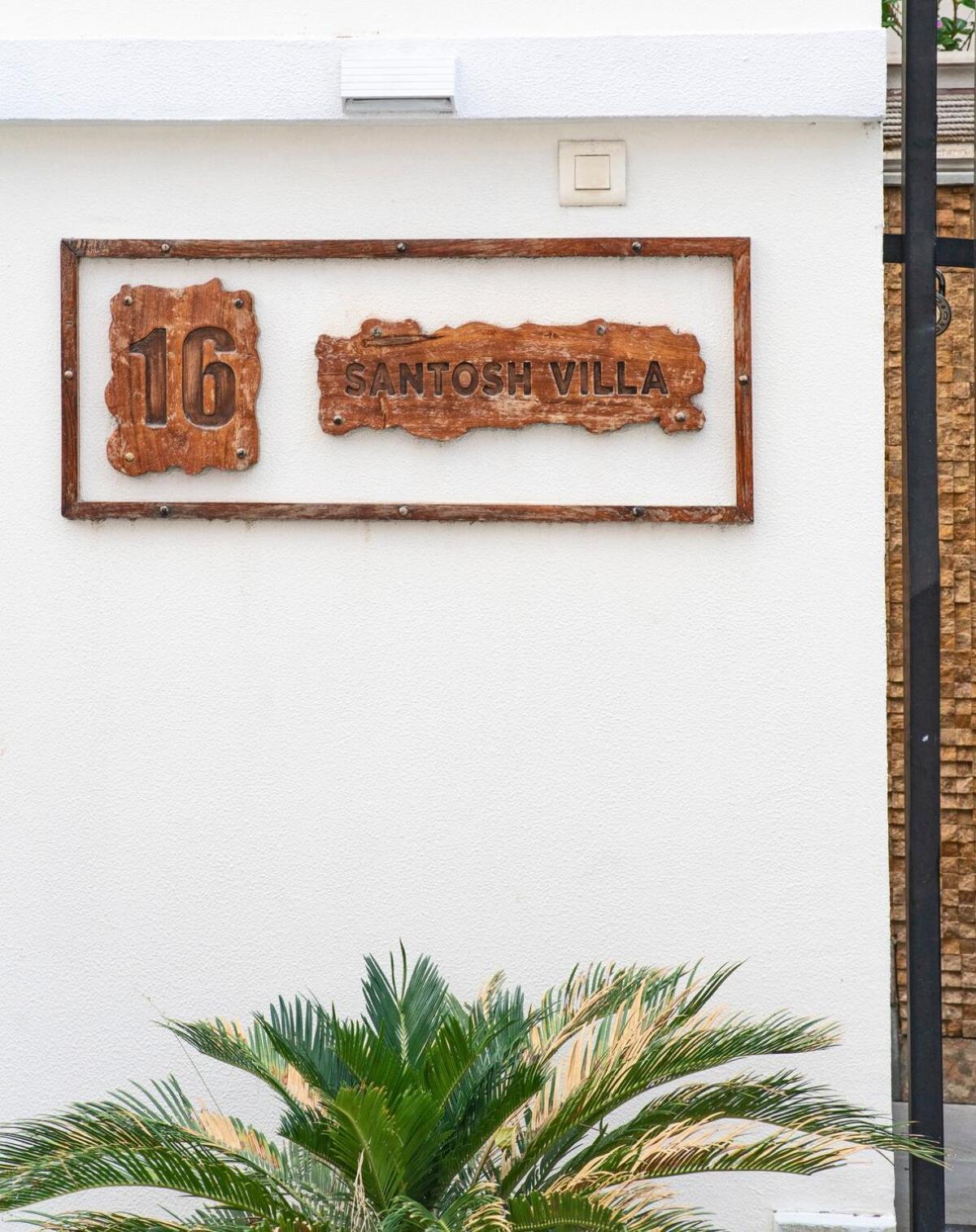 Santosh Villa - The House Of Antiques And Art أُودايبور المظهر الخارجي الصورة