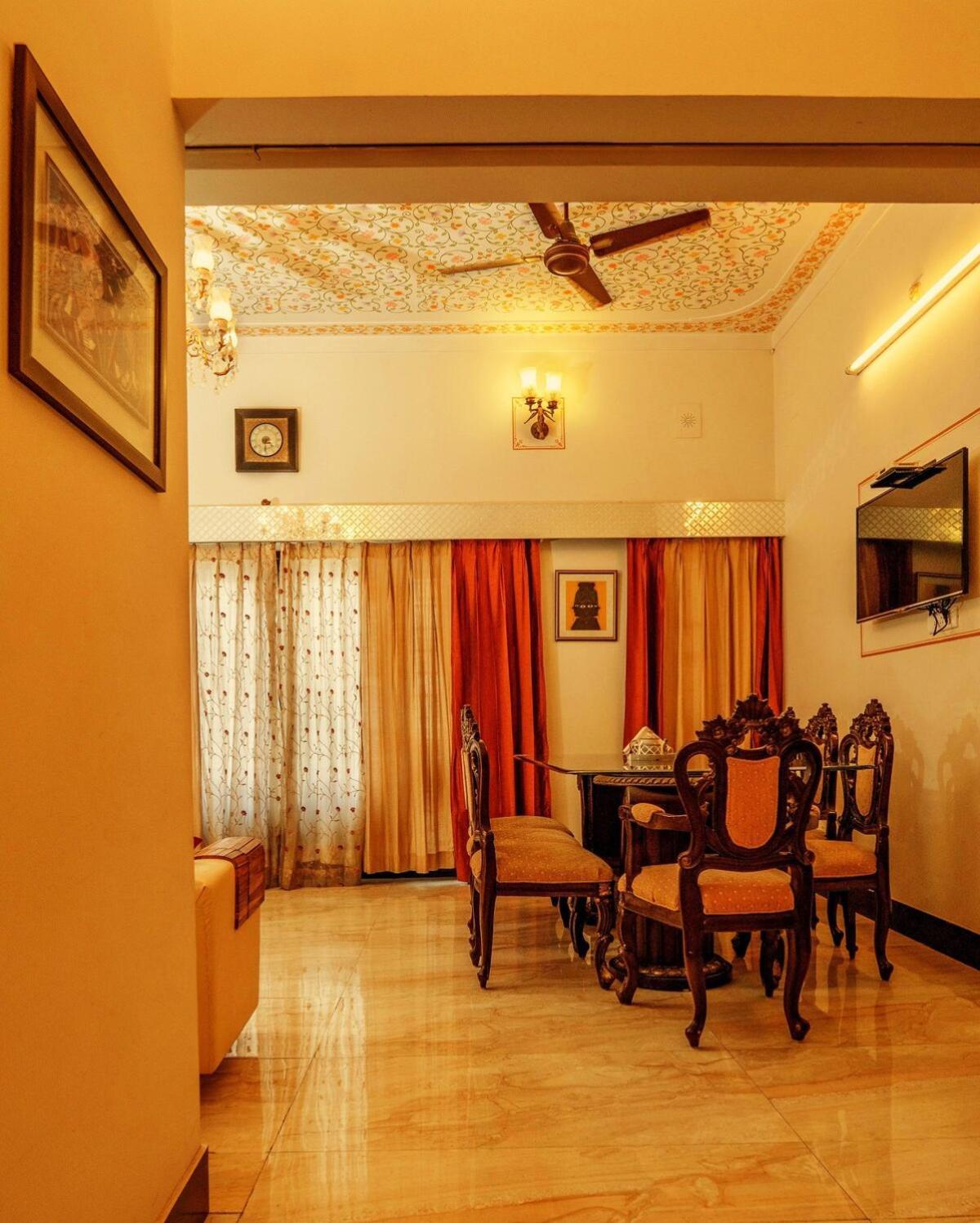 Santosh Villa - The House Of Antiques And Art أُودايبور المظهر الخارجي الصورة