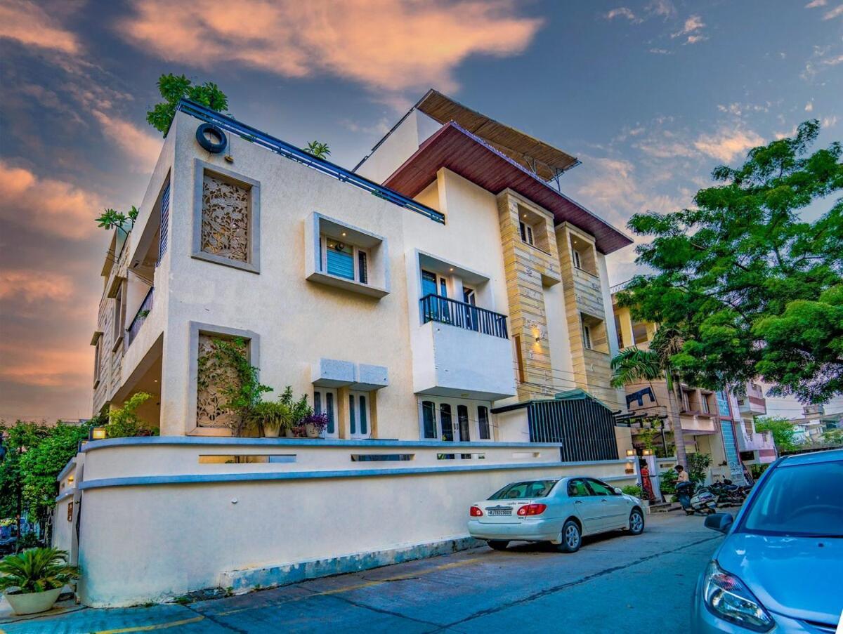 Santosh Villa - The House Of Antiques And Art أُودايبور المظهر الخارجي الصورة
