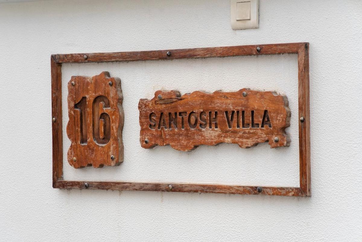 Santosh Villa - The House Of Antiques And Art أُودايبور المظهر الخارجي الصورة