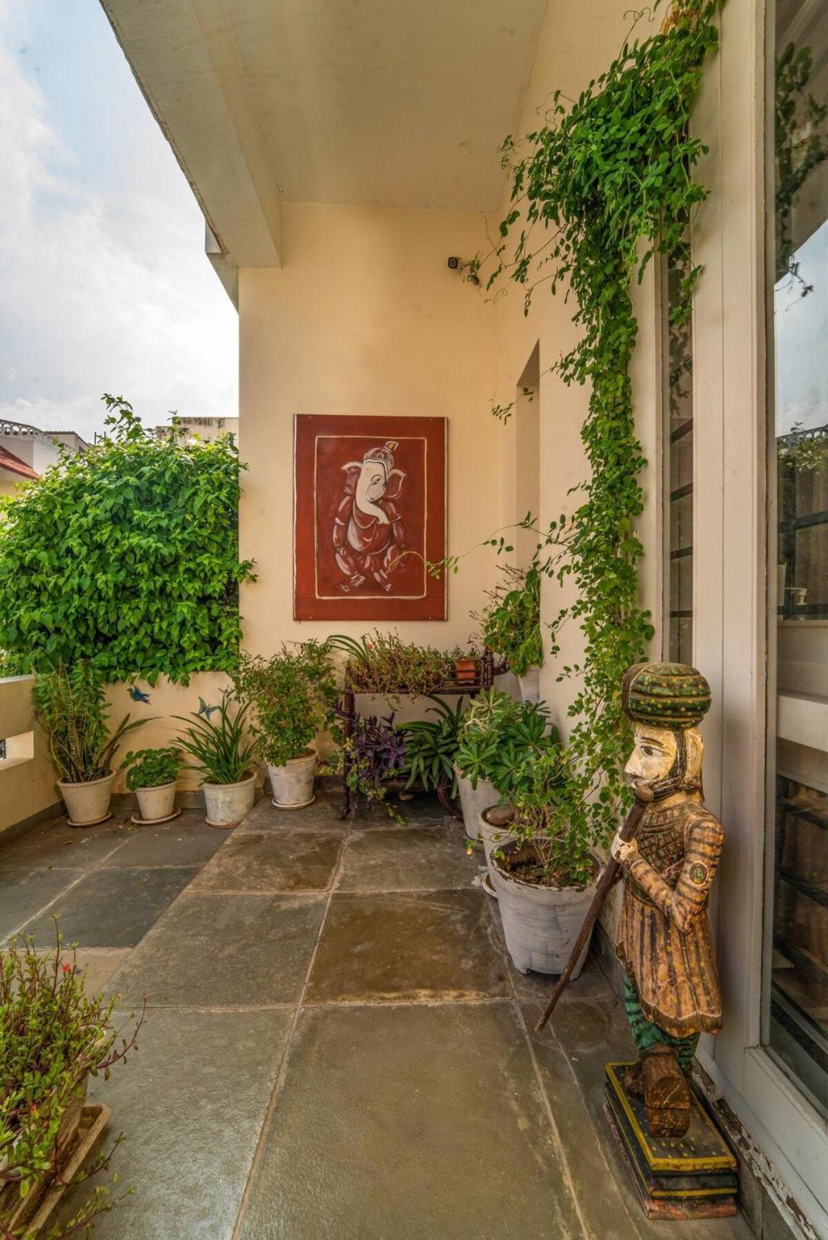 Santosh Villa - The House Of Antiques And Art أُودايبور المظهر الخارجي الصورة